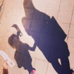 Taraneh Alidoosti Instagram - با استناد به صفحه ی @downsyndromeiran_wall47 و کامنتهای زیادی از اطرافیانشون، آقا رضا که دیشب عکسشون رو منتشر کردیم ساعاتی پیش پیدا شدن. واقعا خوشحال شدم از این خبر و که دل مادر و پدرشون آروم گرفت. ممنون از همدلی همه. عکس رو برداشتم چون دیگه نیازی به تماس گرفتن باهاشون نیست.💐