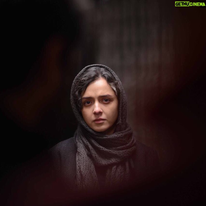Taraneh Alidoosti Instagram - We're in. "The Salesman" by Asghar Farhadi, official section of #cannes2016 ”فروشنده”ی اصغر فرهادی در بخش مسابقه جشنواره کن ۲۰۱۶ Photo: @habib_majidi
