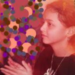 Taraneh Alidoosti Instagram - طفولیت. ۱۹۹۰ 👧 #taranehalidoosti #childhoodphoto (پی‌نوشتی که بعدا اضافه شد: تعدادی از عزیزان از میلادی بودن تاریخ رنجور و دلشکسته شدند و دقت نداشتند که من تاریخ را از روی عکس بازنویسی کرده‌ام. واقعا قصد جریحه دار کردن اذهان عمومی نبود: ۱۹۹۰ میلادی می‌شود همان ۱۴۱۰ قمری) :))))))))))) مخلصیم و محتاج به دعا