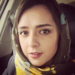 Taraneh Alidoosti Instagram - امشب ساعت ۷، من و آقای رضا کاهانی و آقای رضا عطاران به نمایش فیلم «استراحت مطلق» در سینما قدس (میدان ولیعصر) می‌ریم. کی می‌آد؟ #taranehalidoosti #rezakahani #rezaattaran @rezaattaran @film_esterahat_motlagh