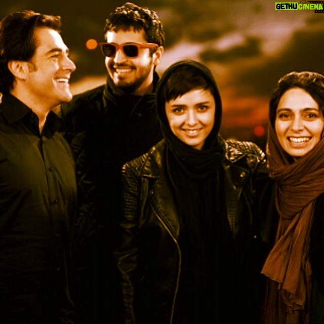 Taraneh Alidoosti Instagram - "مادر قلب اتمى"، فيلم جديد اينجانب به كارگردانى على احمدزاده. كنار پگاه آهنگرانى، مهرداد صديقيان و محمدرضا گلزار. #taranehalidoosti #pegahahangarani #mehrdadsedighian #rezagolzar #atomheartmother