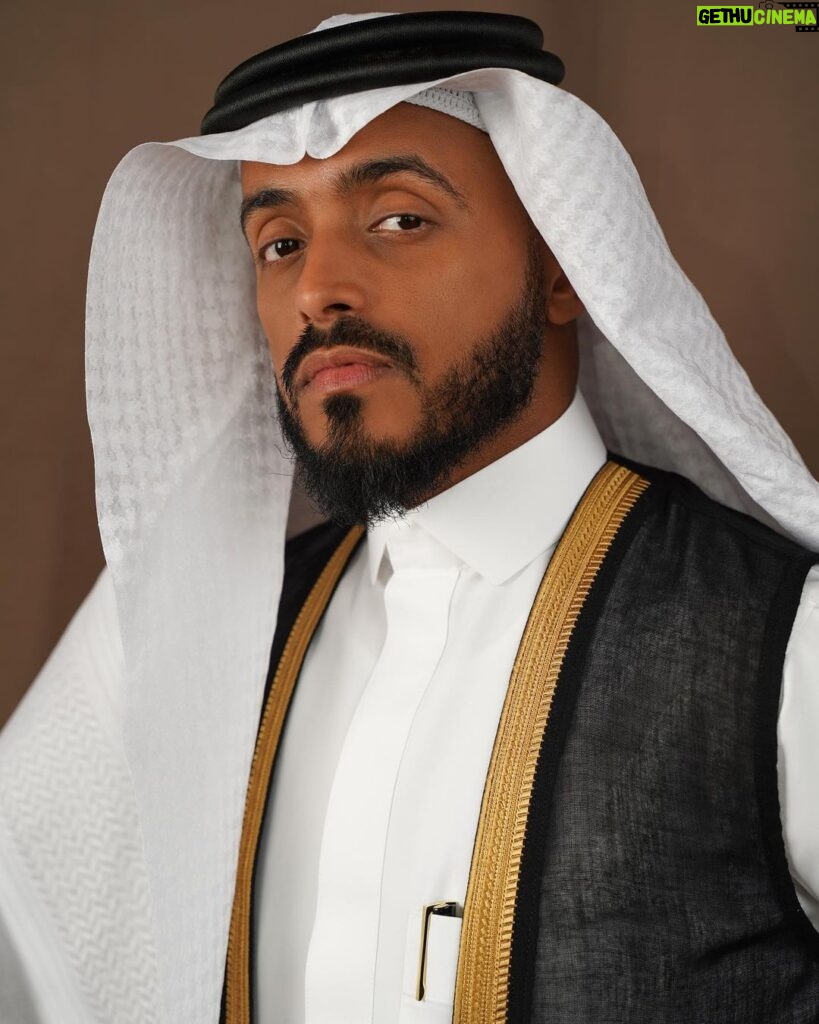 Tareq Al Harbi Instagram - ثوبك جاهز خلال دقايق، خلك مستعد للعيد وخذ كل اللي تبي من أثواب جاهزة, زور أقرب معرض مهيار @mihyararabia #مهيار #ثياب_العيد #ad