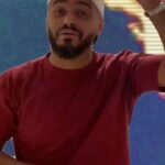 Tareq Al Harbi Instagram - يوم عظيم ولله . اعجز اعبر عن مافي داخلي احبكم من كل قلبي ولو اشكركم طول عمري ما اوفيكم حقكم . في الفيديو كنت احتفل ب ١٠ الاف متابع قبل تسعه سنوات . والان احتفل ب10 مليون متابع . اشكركم من كل قلبي . ونسألكم من اي فيديو عرفتوني اكتبولي في التعليقات ابغا اشوف 😍❤️ Riyadh, Saudi Arabia