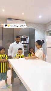 Tareq Al Harbi Instagram - الطفل في عائلتنا اول ما يكبر 😂🖤💛