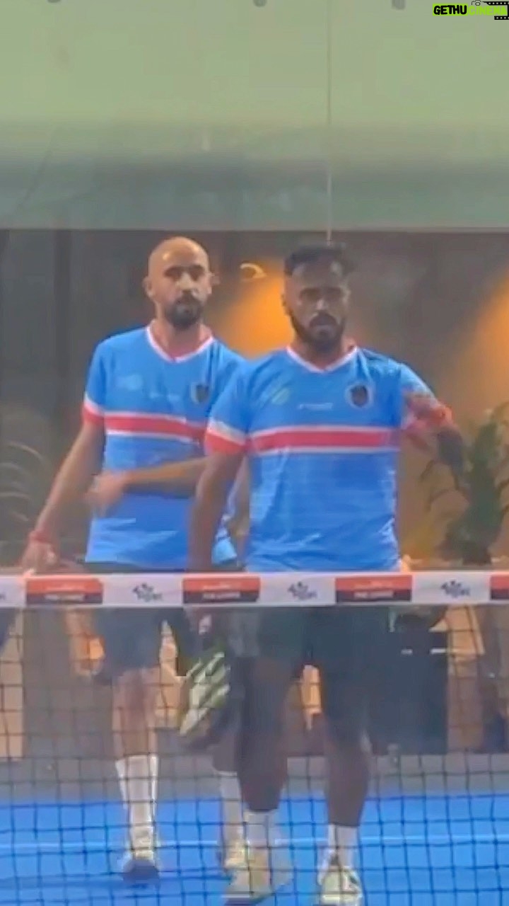 Tareq Al Harbi Instagram - من نفس الحاله ؟ 😂✨
