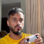 Tareq Al Harbi Instagram - مع غارنييه تقدر تصبغ شعرك في 5 دقايق! سهلة الاستعمال كالشامبو… في 3 خطوات بس… لتغطية الشعر الابيض 100% في 5 دقايق @garnierarabia #غارنييه_صبغة_سهلة_كالشامبو #خالية_من_الامونيا #تغطية_للشعر_الابيض #garniermen #garnierhaircolor #greyhair #haircare #ad