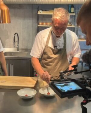 Tareq Taylor Instagram - Annons för egen verksamhet

Idag ska ni få följa med till en av mina mest viktiga platser i livet. Grunden och navet i allt jag gjort och gör. Välkommen in bakom kulisserna på min restaurang @kockeriet i Malmö. Tack vare de otroliga människorna som arbetar på Kockeriet varje dag hålls min vision om en plats som andas kreativitet och som hela tiden är levande vid liv dag efter dag, år efter år. Vi kikar in i alla vrår och träffar de fantastiska personerna som gör Kockeriet till vad det är idag. kl. 18.00 på min Youtube-kanal, varmt välkomna!

🎥: @luckydaypictures