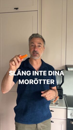 Tareq Taylor Instagram - Släng inte dina morötter! 🥕
När moroten börjar bli slapp så är den alldeles perfekt för att rosta i ugnen med lite goda kryddor. Eller så kan du återuppliva moroten genom att sätta den i ett kallt glas med vatten i kylen över natten och ha en krispig morot till dagen därpå 😄