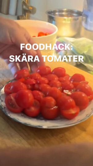 Tareq Taylor Instagram - Ett litet knep för att snabbt skära cocktailtomater 😍 #lifehack
