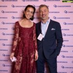 Tareq Taylor Instagram - Tusen tack för förtroendet att vara en av 20 designers till årets Rosa bandet. Det är underbart att se att framstegen inom forskningen under de 20 åren som Rosa Bandet existerat har lett till att så många fler överlever en bröstcancerdiagnos. Trots det har vi en lång väg att gå och pengar till forskningen är avgörande. I år lyckades Rosa Bandet samla in otroliga 100 miljoner kronor som kommer att leda till nya viktiga upptäckter! Stötta @cancerfonden genom en swisha en valfri gåva på nummer: 90 195 14 Fotograf: AXL Media