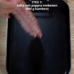 Tareq Taylor Instagram - Innehåller reklam för alkohol, endast för dig över 25 år   Följ stegen ovan för att enkelt servera dessa saftiga och supergoda revbenspjäll med en underbar ingefärsglaze.   Jag väljer att matcha mina revbenspjäll med min Pinot Noir som passar utmärkt med dessa smakrika kamben. ”Tareq Pinot Noir” är ett fruktigt och lätt kryddigt vin som innehar smak av röda bär och färska örter som för tankarna till franska kryddträdgårdar, vitpeppar, choklad och välbalanserade toner av ek. Med en druvsammansättning på 100% Pinot Noir bär vinet en hög kvalitet med nyanserad smak.  Finns på Systembolaget med artikelnummer 52478. Går även att beställa på deras hemsida om den inte finns i din lokala butik.