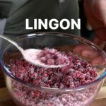 Tareq Taylor Instagram - Lingon - Sveriges kanske mest älskade bär! 😍 Det är så enkelt att göra fräscha rårörda lingon som håller i flera veckor i kylen. Blanda 250g frysta lingon och 1 dl socker och låt tina. Klart!