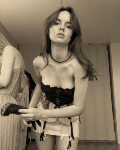 Tatiana Mingalimova Instagram - Если бы в 19 веке существовал тиндер