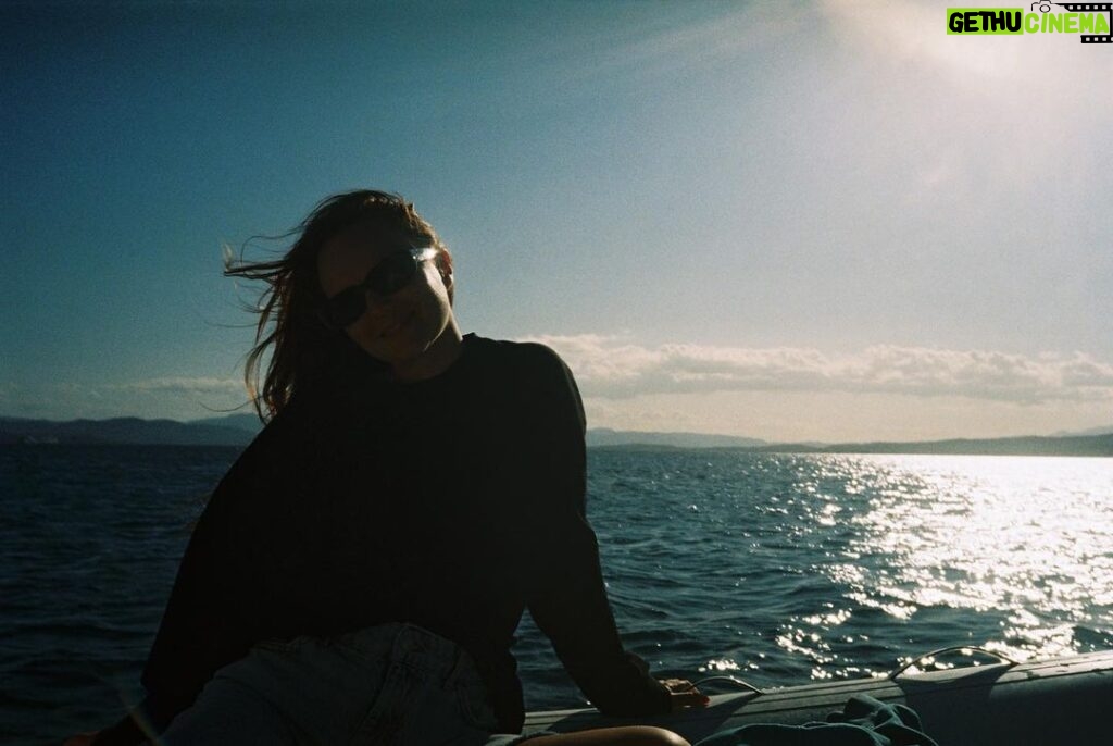 Tatiana Mingalimova Instagram - Верю в романтичные путешествия даже когда еду в поездку сама. Устраиваю себе такие «свидания» пару раз в год. На Сардинии было волшебно, вот плёнка пришла 📸 Sardinia, Italy