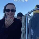 Tatiana Mingalimova Instagram - Знакомство с океаном, виндсёрф и выход в море, дождь на Коста-Брава, еда в Сан-Себастьяне. Испанский, спорт, подъёмы. Моя решительная поездка в деревню. Работа, команда, спорт, впечатления, реализованный проект, тёплые встречи с друзьями, поездки к морю, лето вчетвером, новые знакомства, немножко обновлённая я! Спасибо, 2023! Большое ✨
