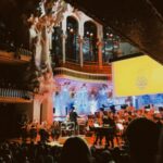 Tatiana Mingalimova Instagram - Какие у вас есть приятные традиции к Новому году? Пересматривать какой-то фильм/ готовить что-то определённое? Ёлочные украшения покупать или наоборот вешать те, что достались от бабушек?