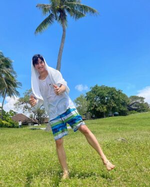 Tawan Vihokratana Instagram - First time 32, and it’s gonna be the BEST 💙🌞🎉