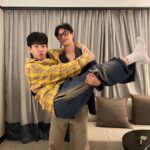 Tawan Vihokratana Instagram - 10 ปีที่แล้วคงไม่ยอมทำท่านี้ เปลี่ยนไปมาก แต่น่ารักขึันนะ ไอ 33