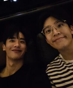 Tawan Vihokratana Instagram - แฮปแบบ timeline Tayta ย้อนหลังนิดๆ รักและภูมิใจในตัวเอ็งมาก น้องและเพื่อนในทุกวงการ💙