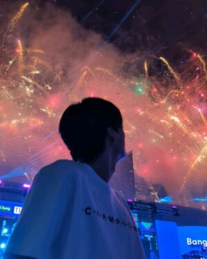 Tawan Vihokratana Instagram - Start your first day of the year with big SMILE 😃
HAPPY NEW YEAR 2024 ครับทุกคน