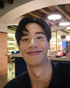 Tawan Vihokratana Instagram - Dindin