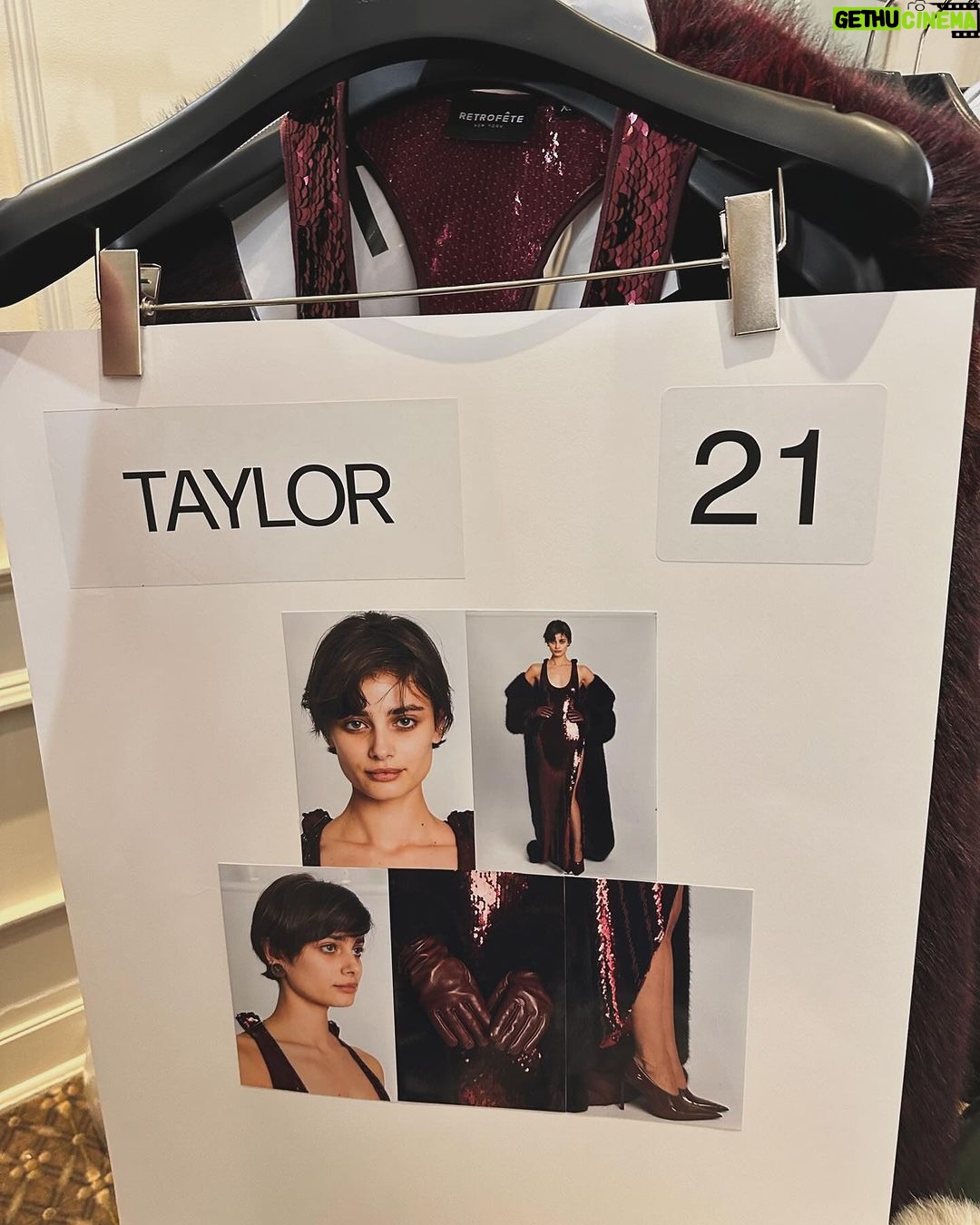 Taylor Hill Instagram - 🖤🖤🖤 @retrofete New York, New York