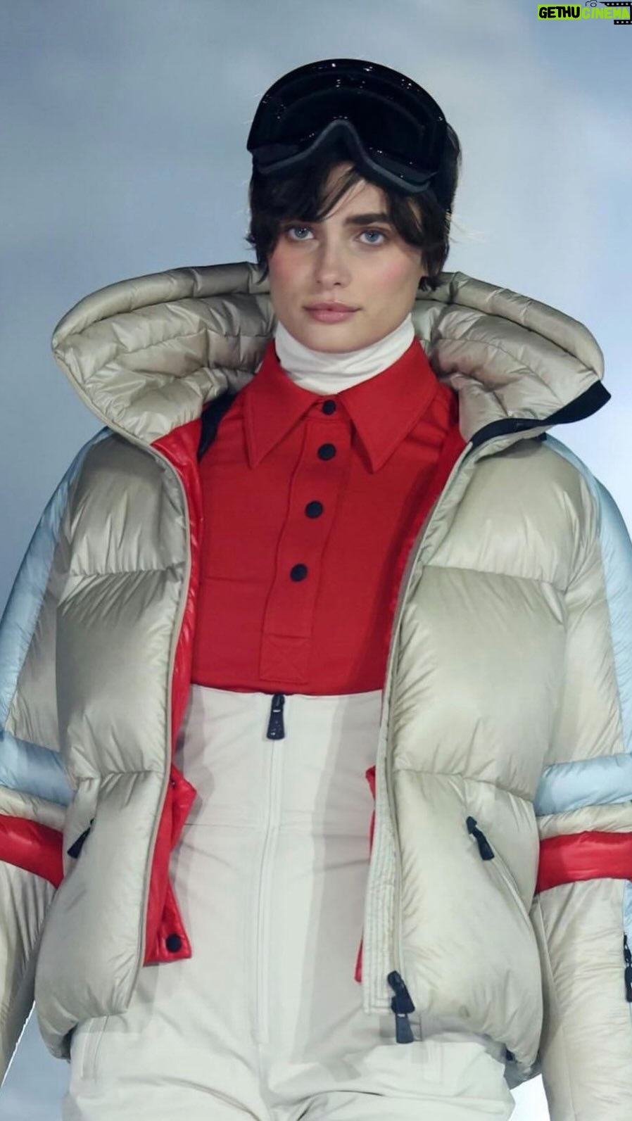 Taylor Hill Instagram - Come backstage with me for the @moncler show in St. Moritz❄️ St. Moritz, Switzerland