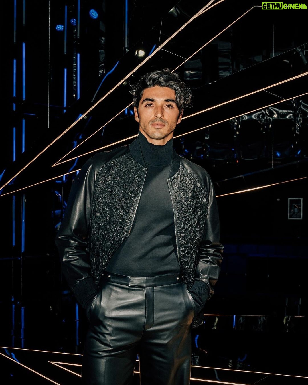 Taylor Zakhar Perez Instagram - Thanks for having me, Bo Ming. @kbhong_official You knocked it out of the 🏟️ Fit: @jasonbolden @kbhong_official Photos: @vincentpoetzsch @manuelbifari Groomer: @barikhalique Milan, Italy