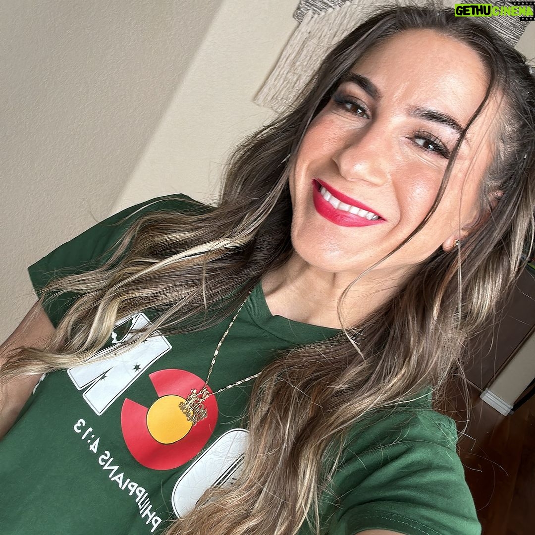 Tecia Torres Instagram - Excited to celebrate my lady tonight. ♥️🏆 I’m not a selfie person so this is my best lol #TeamRocky
