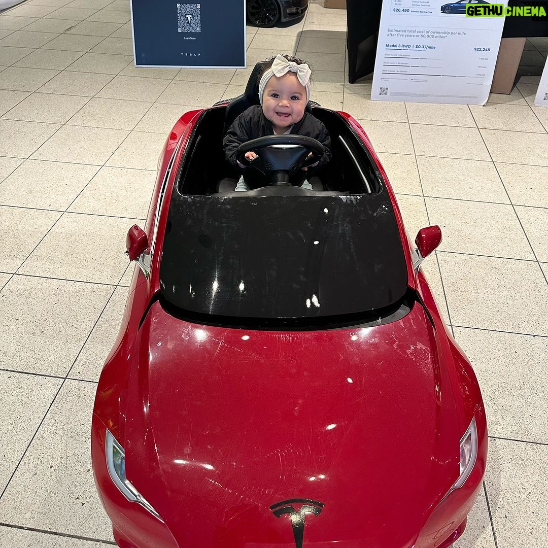 Tecia Torres Instagram - Vroom Vroom 🏎️ Who is ready for the weekend?!