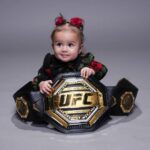 Tecia Torres Instagram - (SWIPE ⬅️) Y’all 🥹😍 can she get any cuter??? This little girl stole the show all fight week. #TeamRocky #daughter #happiness #love