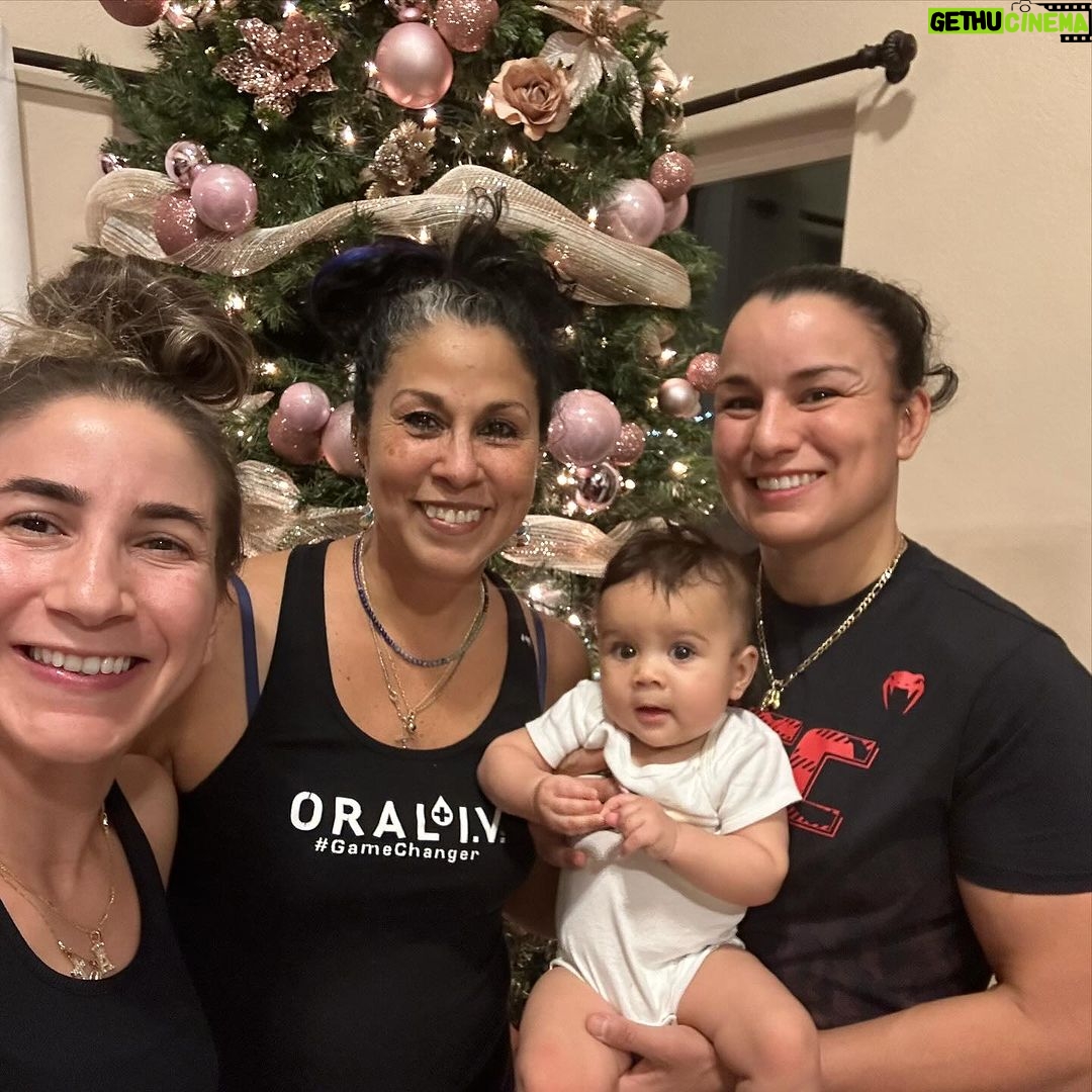 Tecia Torres Instagram - About half way complete… got most of the tree up today 🎅🏼♥️ Thank you Coco. #Family #Love #BabysFirstChristmas