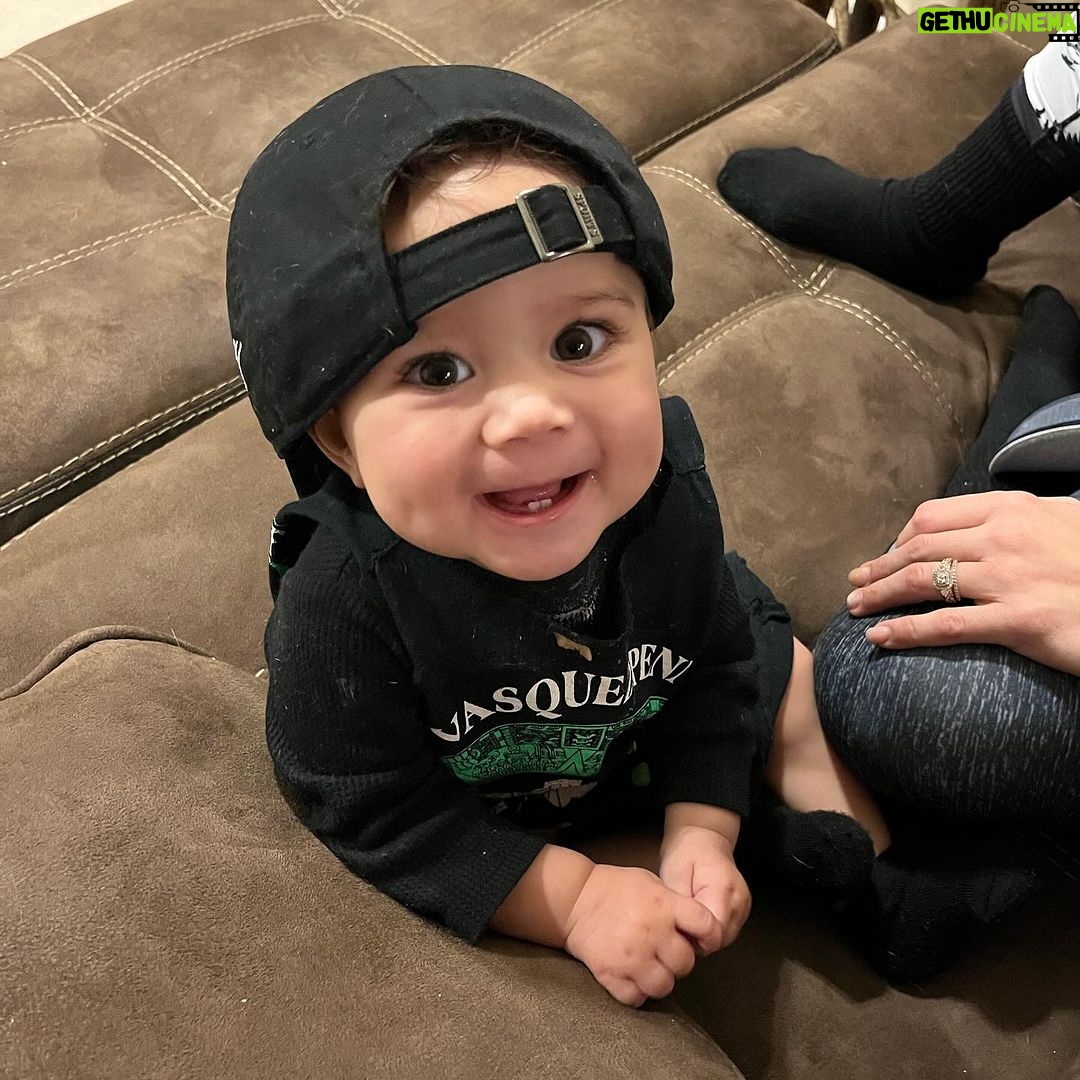 Tecia Torres Instagram - Alayah can’t wait to fly to Canada tomorrow and watch Mama kick some butt! 🖤 @raquel_pennington