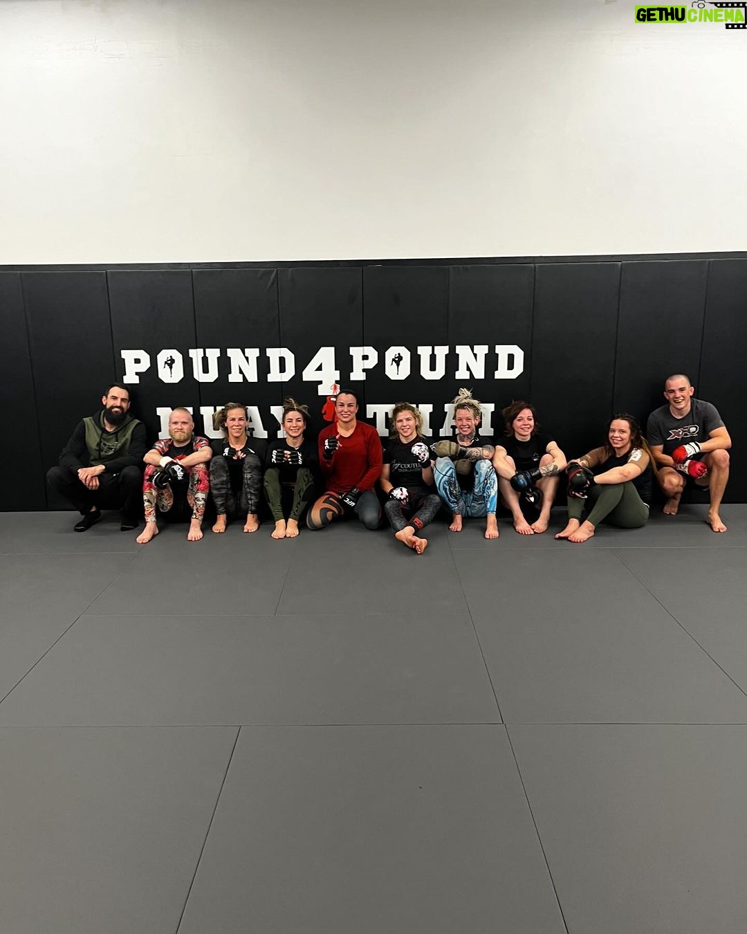 Tecia Torres Instagram - SHARK TANK @raquel_pennington UFC 297 @fearthemaverick UFC 298