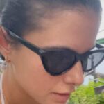 Teresa Pérez Instagram – Best of Gili Trawangan 🫶
Llevaba unos meses con bastante ansia metida en el cuerpo y no era capaz de deshacerme de ella🥹
Aquí estoy aprendiendo a disfrutar de los olores, los sabores, los colores de la vegetación, los paseos en moto y lo que más importante me parece: dormir!!! Me tiro en la cama y caigo como un bebé ( este último tiempo me quedaba comiendo techo dos horas 👀🥹)
Prometo volver con las pilas cargadas, con más ilusión y más fuerza que nunca! ✨ Gracias a todos una vez más por valorar ✨
Besazo cibernético desde Bali ❤️
