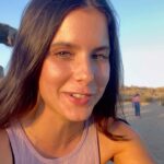 Teresa Pérez Instagram - Estoy en proceso de reconstrucción, adiós 😃 Pd: en el vídeo estoy diciendo algo en inglés que ni si quiera yo sé 🤷‍♀️