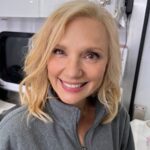 Teryl Rothery Instagram – Hair extensions out, makeup to go next. The end of another wonderful day on set. #virginriver #netflix 🙏🏼💕