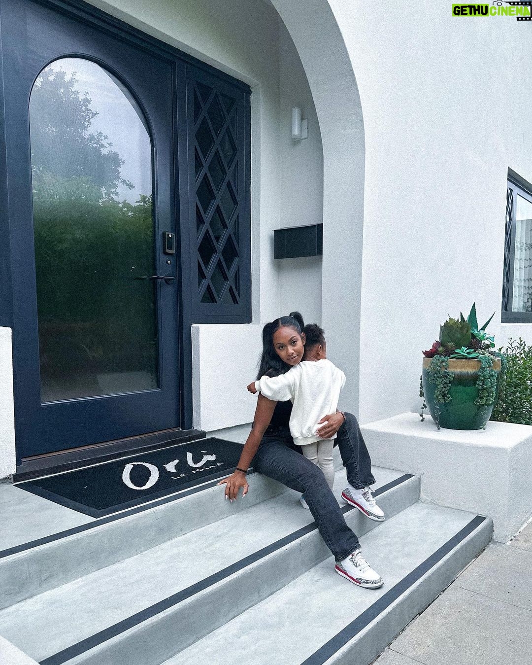 Tetona Jackson Instagram - The cutest home away from home Orli