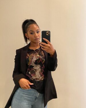 Tetona Jackson Instagram - Business casual. For casually doing business 💼