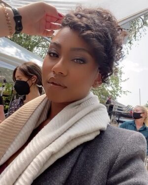 Tetona Jackson Instagram - Some bts from The Housewives 🎄🎬 #housewivesnorthpole