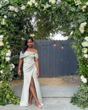 Tetona Jackson Instagram - Sage was the color. Maid Of Honor was the name. To The Scott’s 🍾🥂 may we one day get some solid postable pictures together @angeliquekatia & @camofallcity 😂
