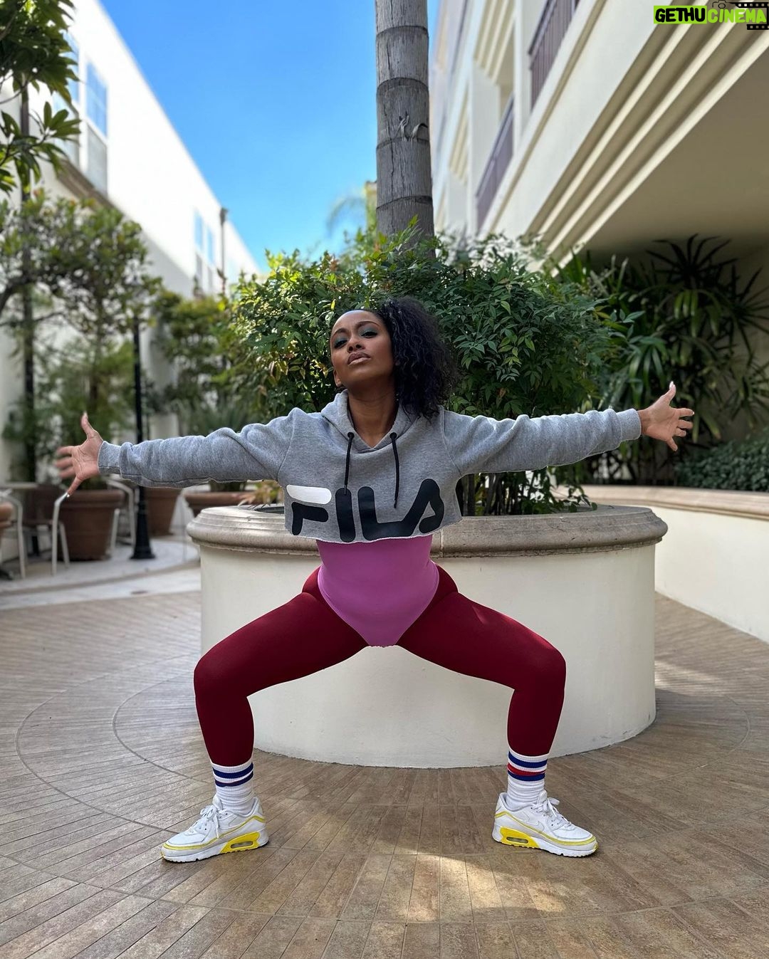 Tetona Jackson Instagram - For only $8.99 you too can look great, feel great, and have FUN! Call me for all your jazzercise needs ☎️