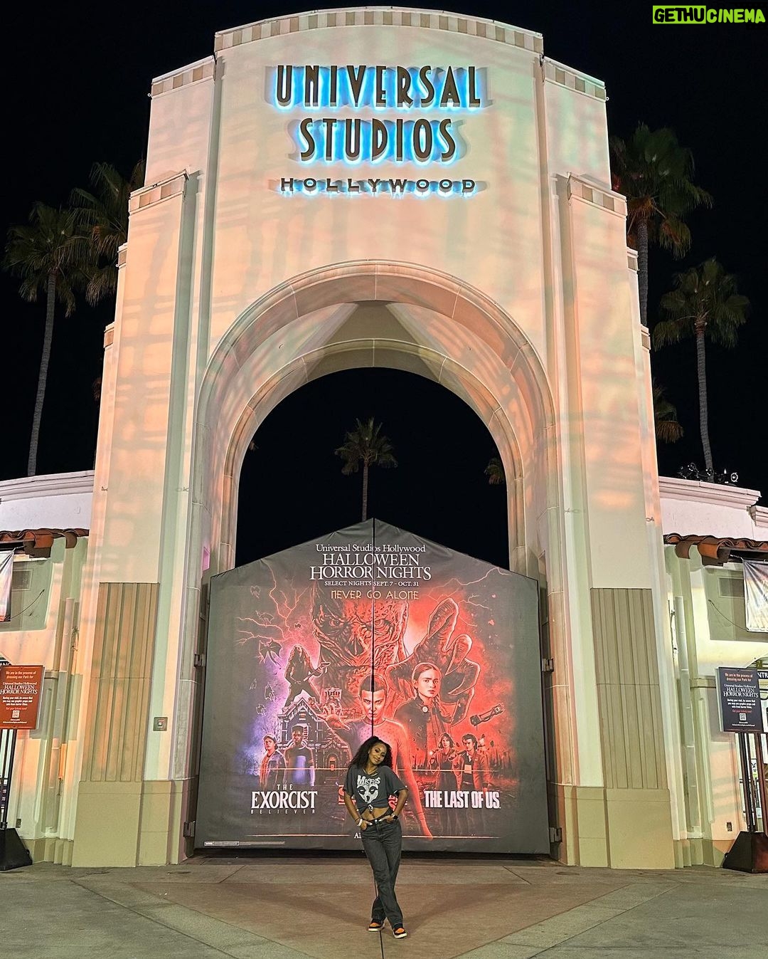 Tetona Jackson Instagram - Thank you for the screams @horrornights. Always a good time ☠️🎃 #UniversalHHN Halloween Horror Nights - Hollywood