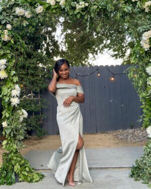 Tetona Jackson Instagram - Sage was the color. Maid Of Honor was the name. To The Scott’s 🍾🥂 may we one day get some solid postable pictures together @angeliquekatia & @camofallcity 😂
