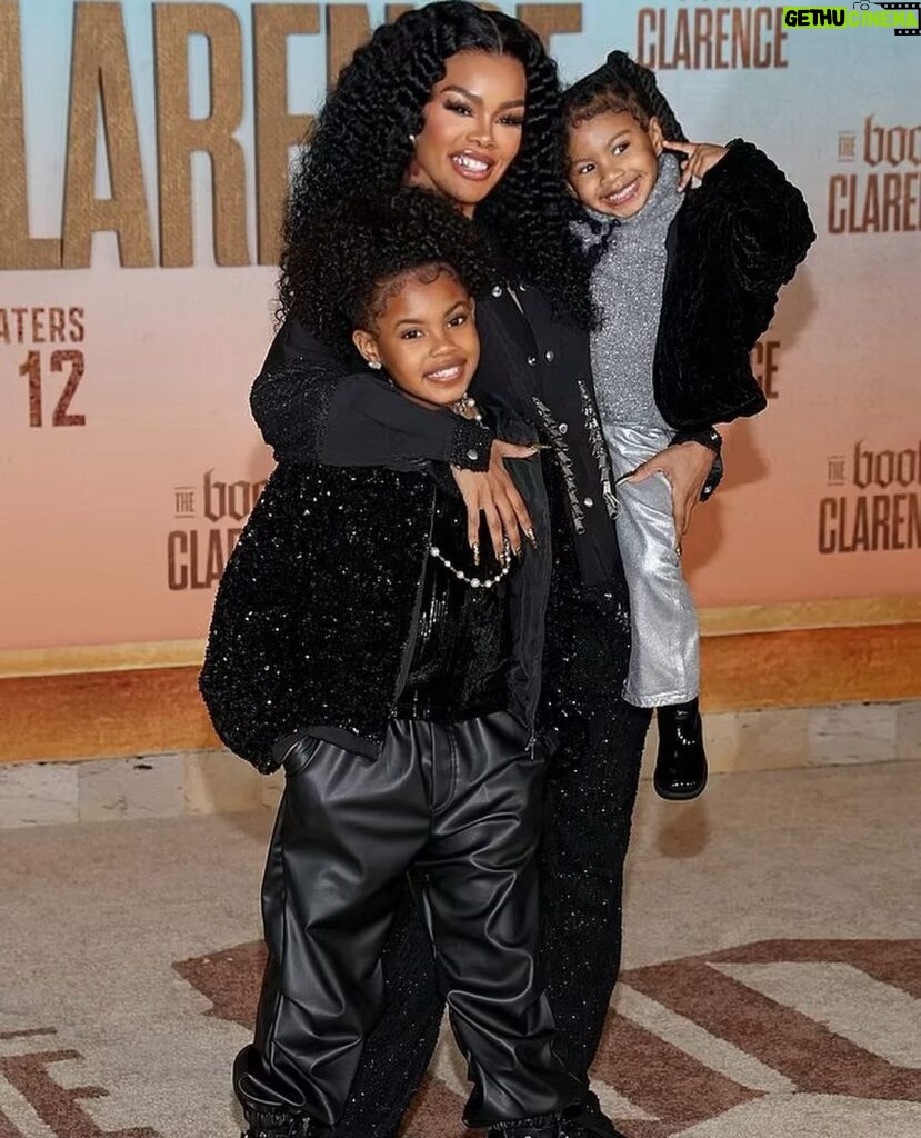 Teyana Taylor Instagram - The Book of Clarence premiere 🍿❤️🙏🏾