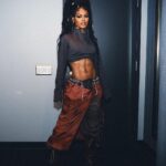 Teyana Taylor Instagram - Walk on by…🌹 📸: @bauergriffin @gettyimages @kvnhrtlss