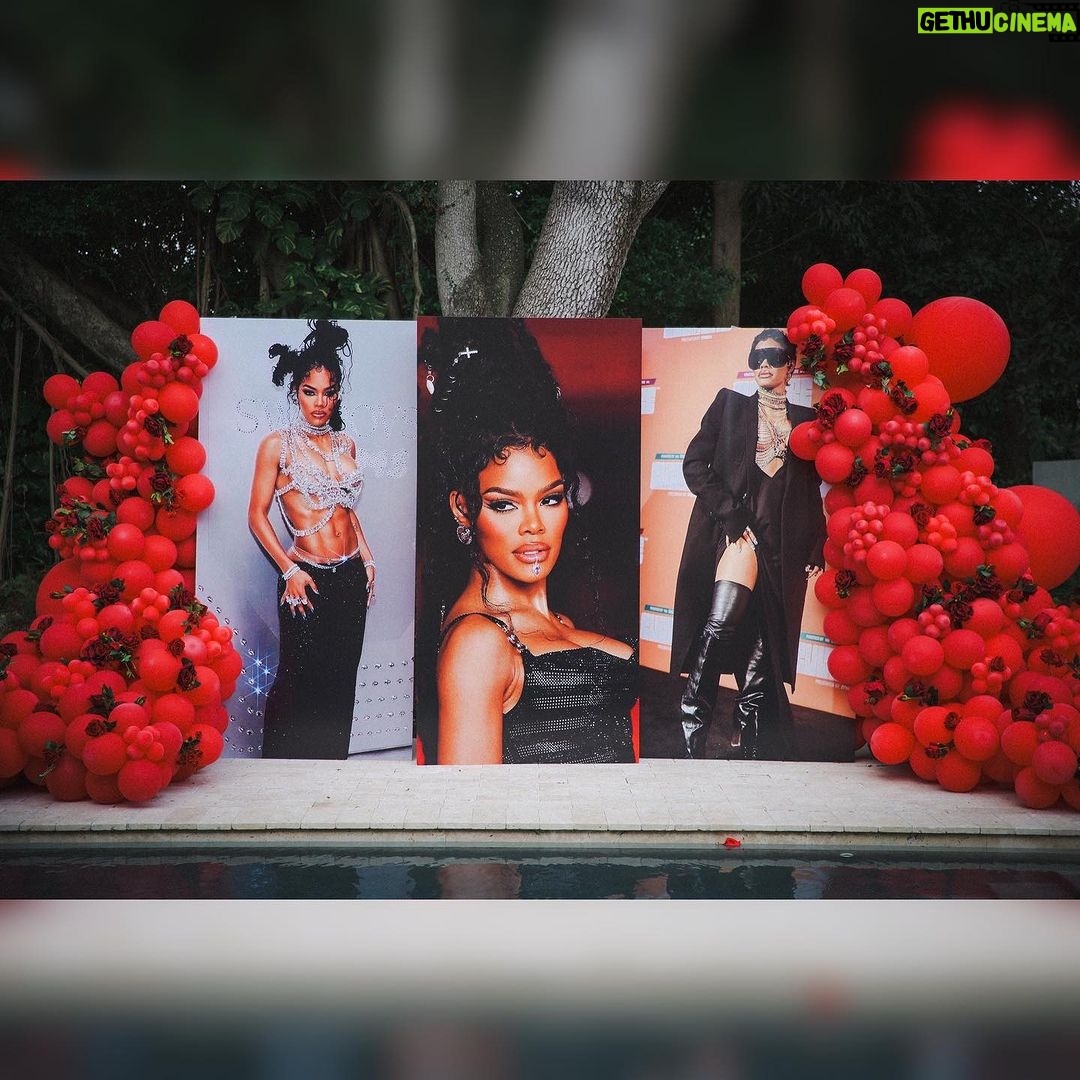 Teyana Taylor Instagram - Bday Dump: Miamiiiii don’t owe auntey nothingggggg🌹It’s nothing like getting away & spending time in one of my fave cities with family and friends on a special occasion in style and comfort! I had the best time! Thank you to @airbnb for putting me and the fam up for my bday week 🌹❤️🌹 📸: @kvnhrtlss