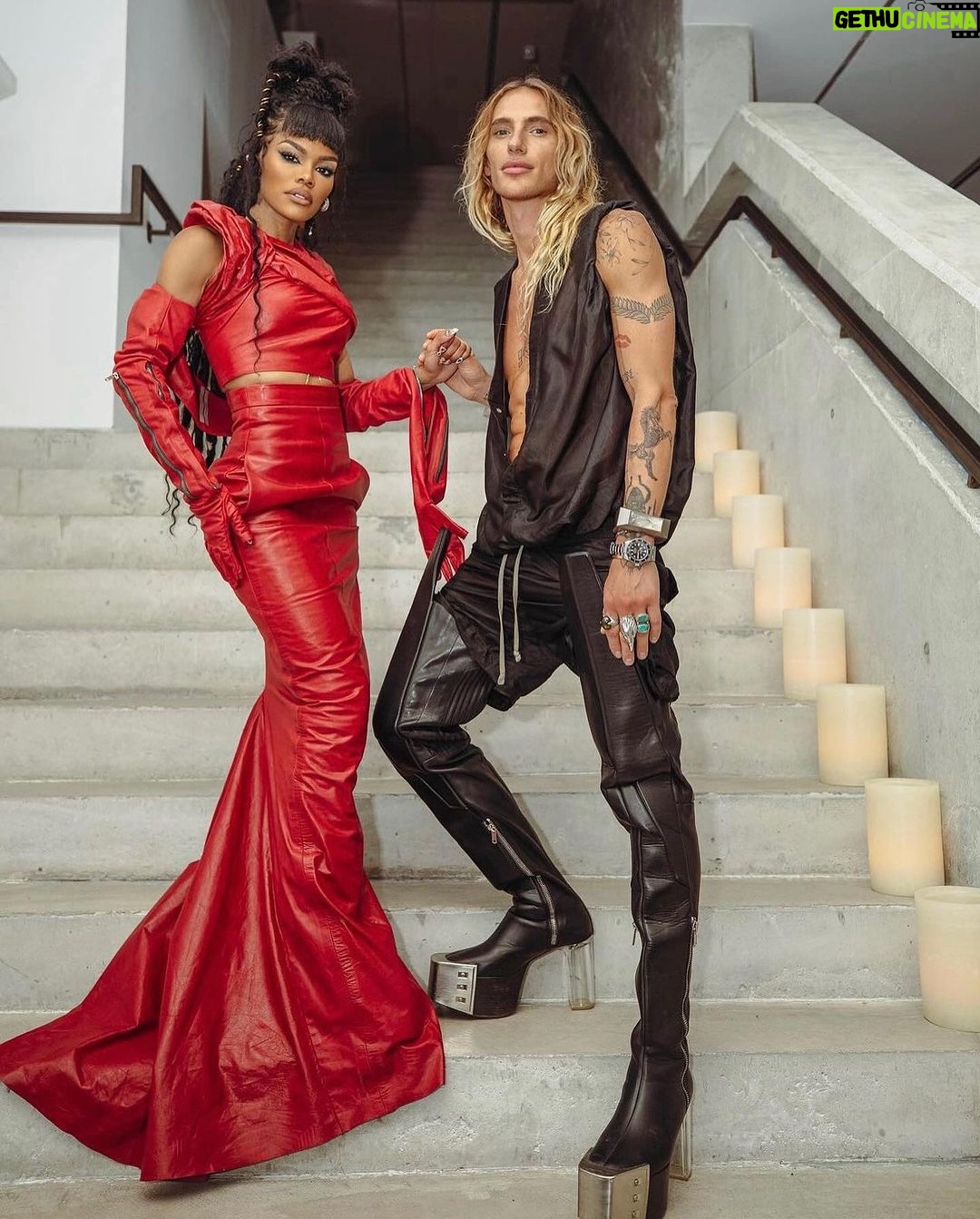 Teyana Taylor Instagram - I wanted to do a special post for the people that is responsible for making my bday unforgettable. I am beyond FULL!! I dedicate this slide to you! 🫶🏾🥹🥹🥹 🌹 To my whole Rick Owens family @rickowensonline @tyrone_dylan @rickowensstoreparis @rickowensstore.miami I love and appreciate you so much!!! Thank you so much for hosting my bday dinner. Working from both Paris and Miami to make this special moment happen for me. Not a lot of people get to say they had their dinner party at the Rick Owens store curated by the iconic Rick, himself & his amazing team P.S. Larissa I love you! 😩😩😭😭 You don’t even understand what it means to me! Everybody that knows me, knows I love me some Rick Owens! So yes this is def a full circle moment 🌹❤️🌹 To my beautiful village.. @nikkitaylor1234 @boemoney_ @mznatina @karencivil omgggggggggg I can’t thank y’all enough for pulling this all off for me. Not just now, but ALWAYS! And y’all go all out no matter what it takes! I am so forever grateful and love y’all so very much! I wanna also send a very special thank you to the amazing event team & partners: Event Producer: Jessica Campbell Luxury Events @jessicacampbellevents Caterer: Bill Hansen Catering @BillHansenLuxuryCatering Production & Lighting: Interface Sound & Production @interface.sound.production Floral Design: Rodri Floral Design @rodristudio Candle Decor: Velati Candles @velaticandles Rentals: Atlas Event Rental @atlaseventrental Serving staff: Ultra Class Models @ultraclassmodels Drinks: Hennessy @hennessyus Wine: @taylorport1880 & @niquehollywood Cake: Lux Cakery @luxcakery On the ones and twosssss: my brother @djefeezy #33 📸: @insurgovisuals @kvnhrtlss