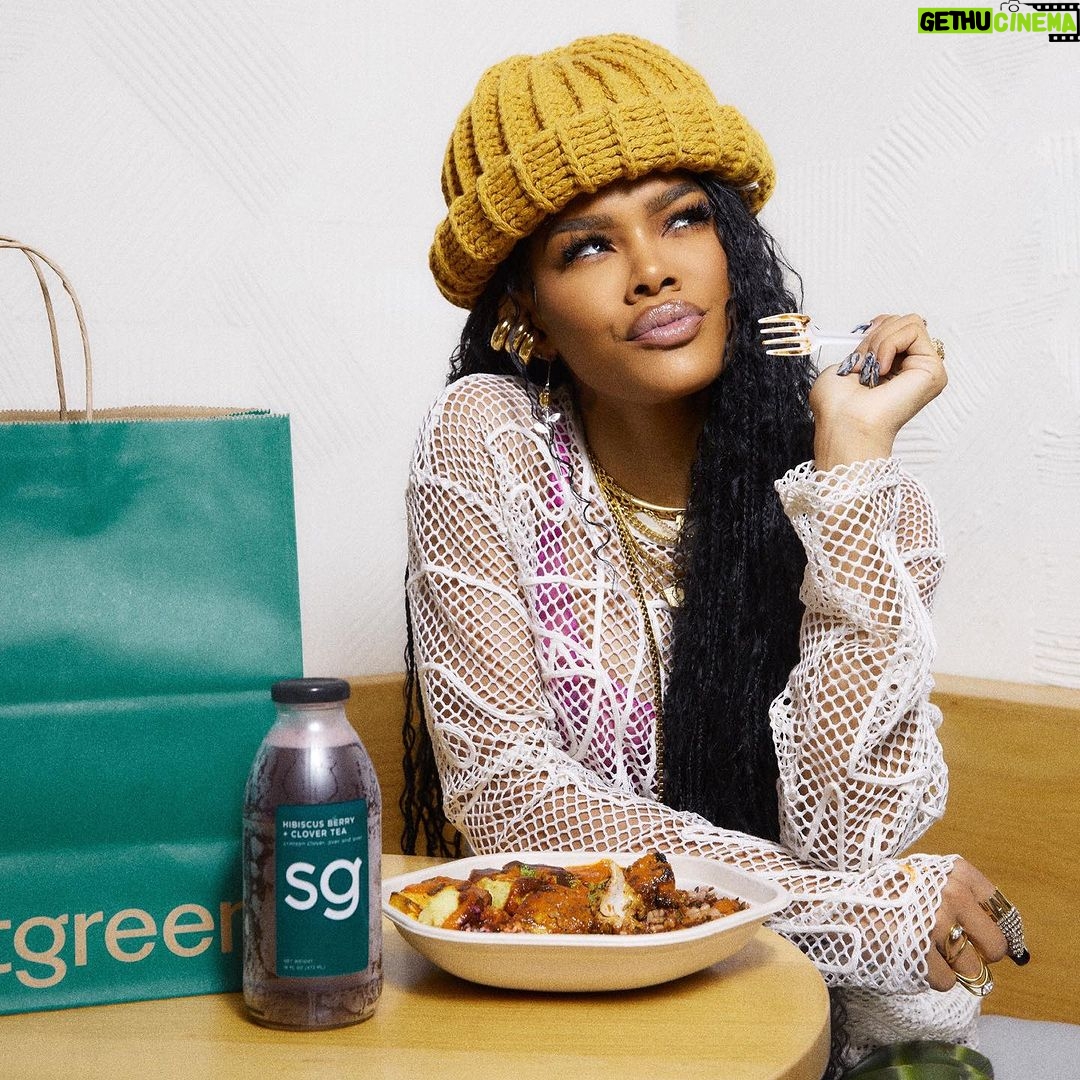 Teyana Taylor Instagram - AunTey getting her own @sweetgreen plate yallllllll!!!!!! 👏🏾 Thank you sooooo much @sweetgreen for partnering to support @tender foundation with me!! Starting tomorrow 11/9 the “Teyana Taylor Plate” will be available ONLY in Atlanta ONLY in-store and ONLY for four days! So pull up and try it out!!! Oh… and MEET ME!! 😉 I’ll be pulling up to @sweetgreen OG location between 12-2pm at Ponce City Market - 650 North Ave NE, Suite 102B, Atlanta, GA 30308 so come eat with me!!!! 🥦 #sweetgreenpartner All ATL locations that will carry the Teyana Taylor plate: 14th + Peachtree
Emory Village Lenox Square Ponce City Market Perimeter West Midtown 📸: @jussy Atlanta, Georgia