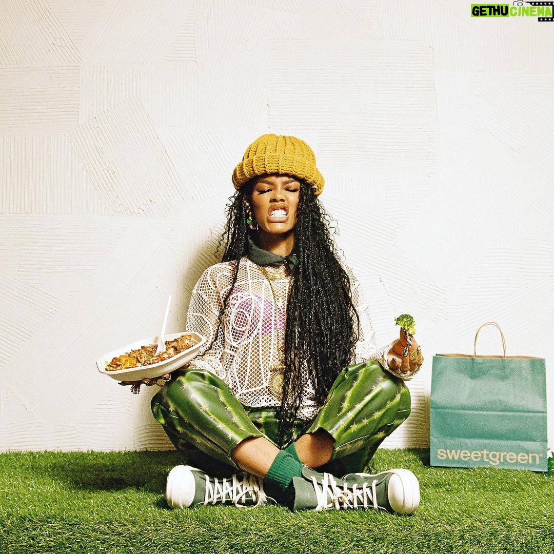 Teyana Taylor Instagram - AunTey getting her own @sweetgreen plate yallllllll!!!!!! 👏🏾 Thank you sooooo much @sweetgreen for partnering to support @tender foundation with me!! Starting tomorrow 11/9 the “Teyana Taylor Plate” will be available ONLY in Atlanta ONLY in-store and ONLY for four days! So pull up and try it out!!! Oh… and MEET ME!! 😉 I’ll be pulling up to @sweetgreen OG location between 12-2pm at Ponce City Market - 650 North Ave NE, Suite 102B, Atlanta, GA 30308 so come eat with me!!!! 🥦 #sweetgreenpartner All ATL locations that will carry the Teyana Taylor plate: 14th + Peachtree
Emory Village Lenox Square Ponce City Market Perimeter West Midtown 📸: @jussy Atlanta, Georgia